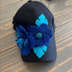 Blue felt UNIQUE hat